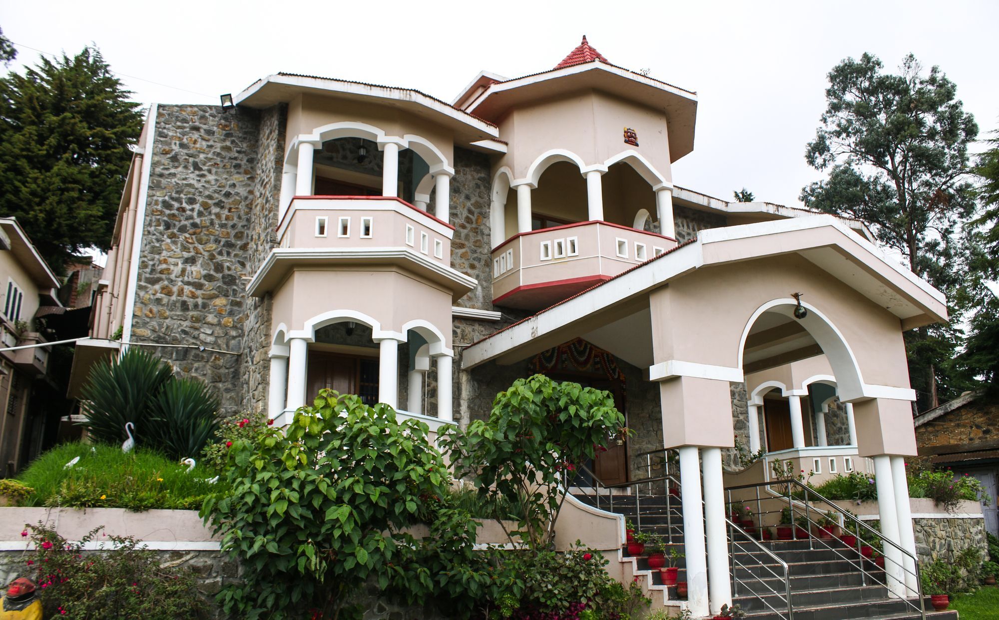 קודאיקנאל Hotel Wood Palace מראה חיצוני תמונה